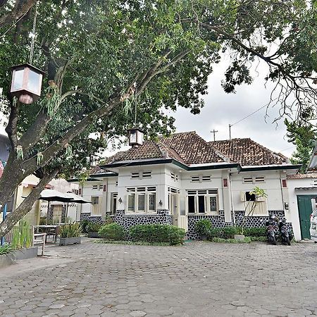 Zen Rooms Panembahan Kraton 日惹 外观 照片