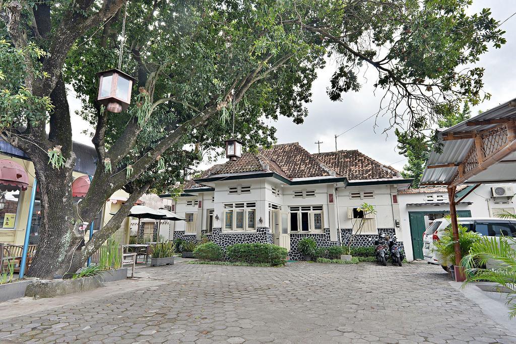 Zen Rooms Panembahan Kraton 日惹 外观 照片