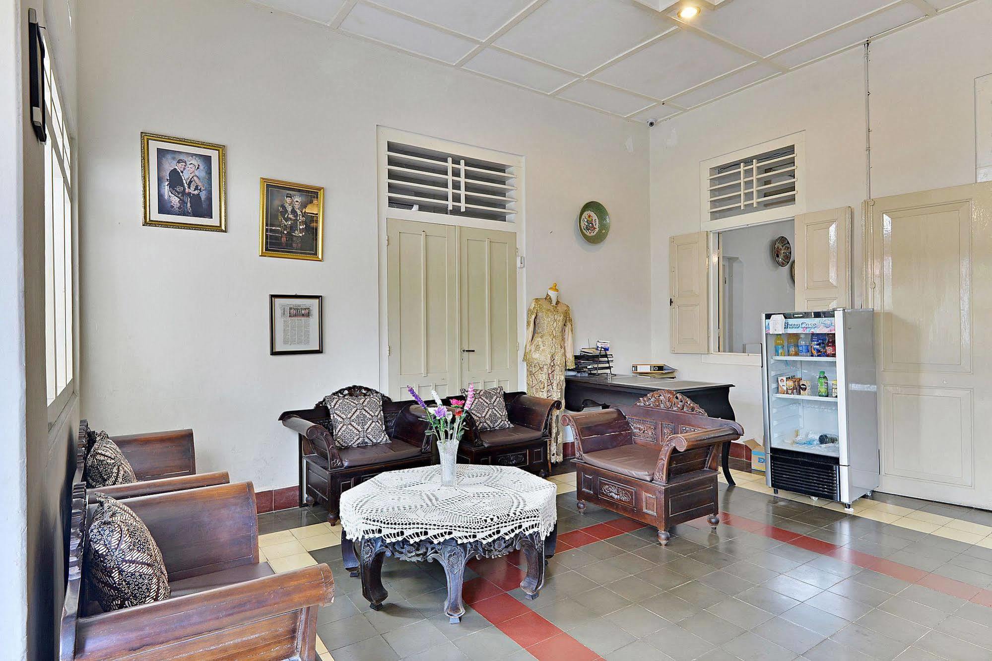 Zen Rooms Panembahan Kraton 日惹 外观 照片