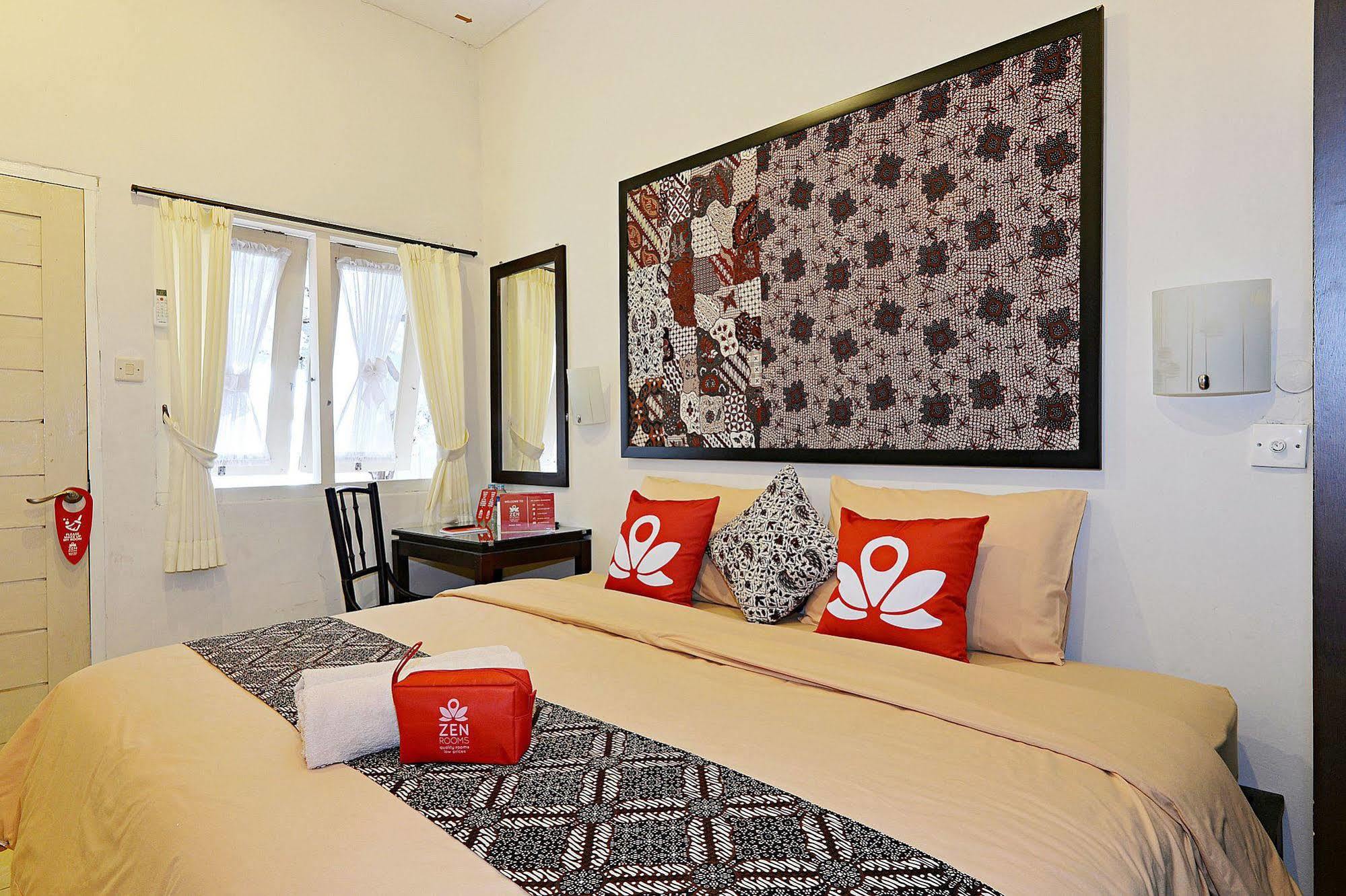 Zen Rooms Panembahan Kraton 日惹 外观 照片