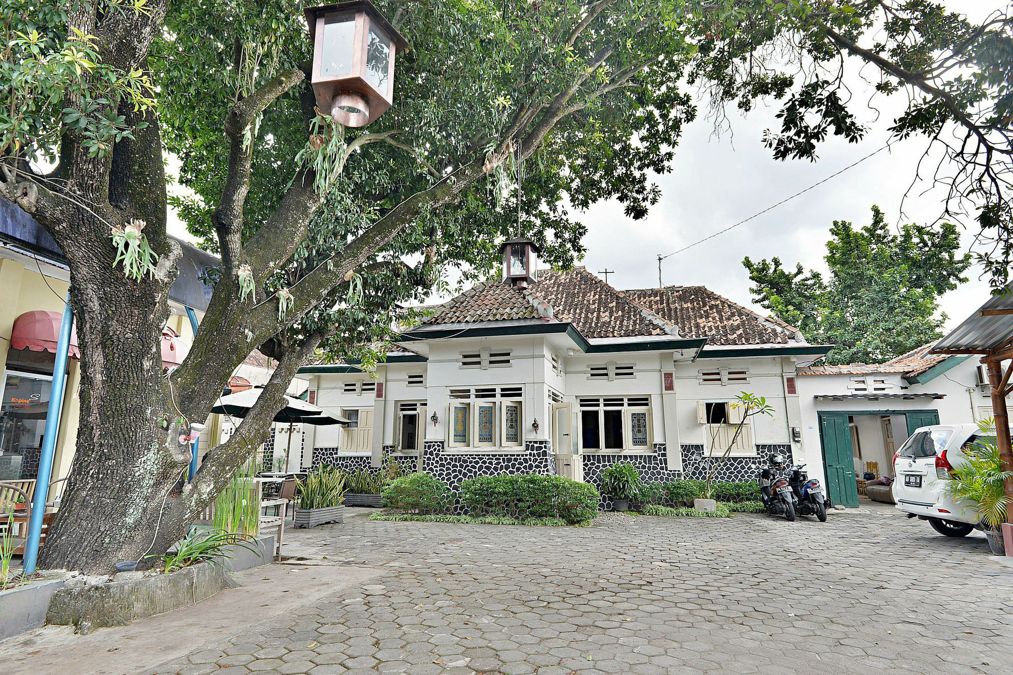 Zen Rooms Panembahan Kraton 日惹 外观 照片